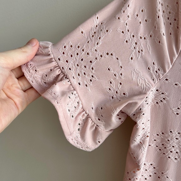 W5 Women's Blush Pink Eyelet Ruffle Short Sleeve Blouse, Size Small - Picture 7 of 16